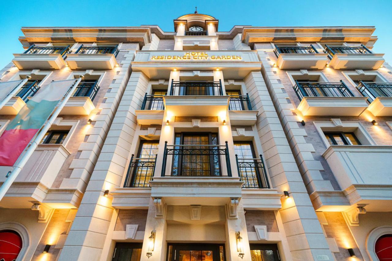 Residence City Garden - Certificate Of Excellence Top 10 Best Five-Stars City Hotels For 2024 Awarded By Htif Plovdiv Luaran gambar