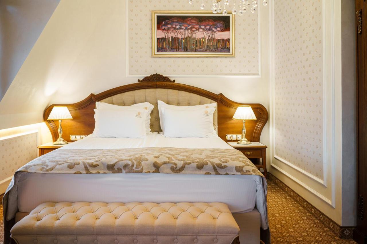 Residence City Garden - Certificate Of Excellence Top 10 Best Five-Stars City Hotels For 2024 Awarded By Htif Plovdiv Luaran gambar