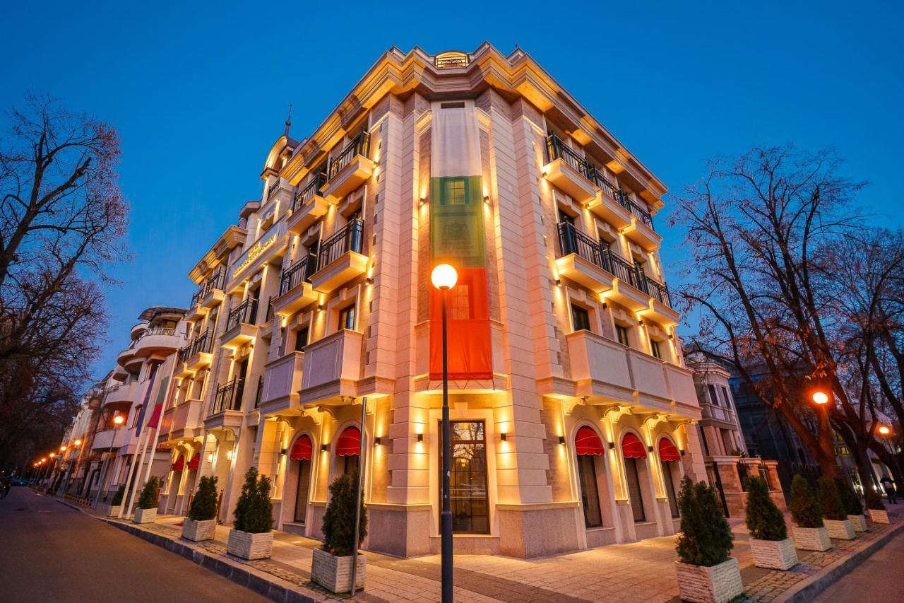 Residence City Garden - Certificate Of Excellence Top 10 Best Five-Stars City Hotels For 2024 Awarded By Htif Plovdiv Luaran gambar