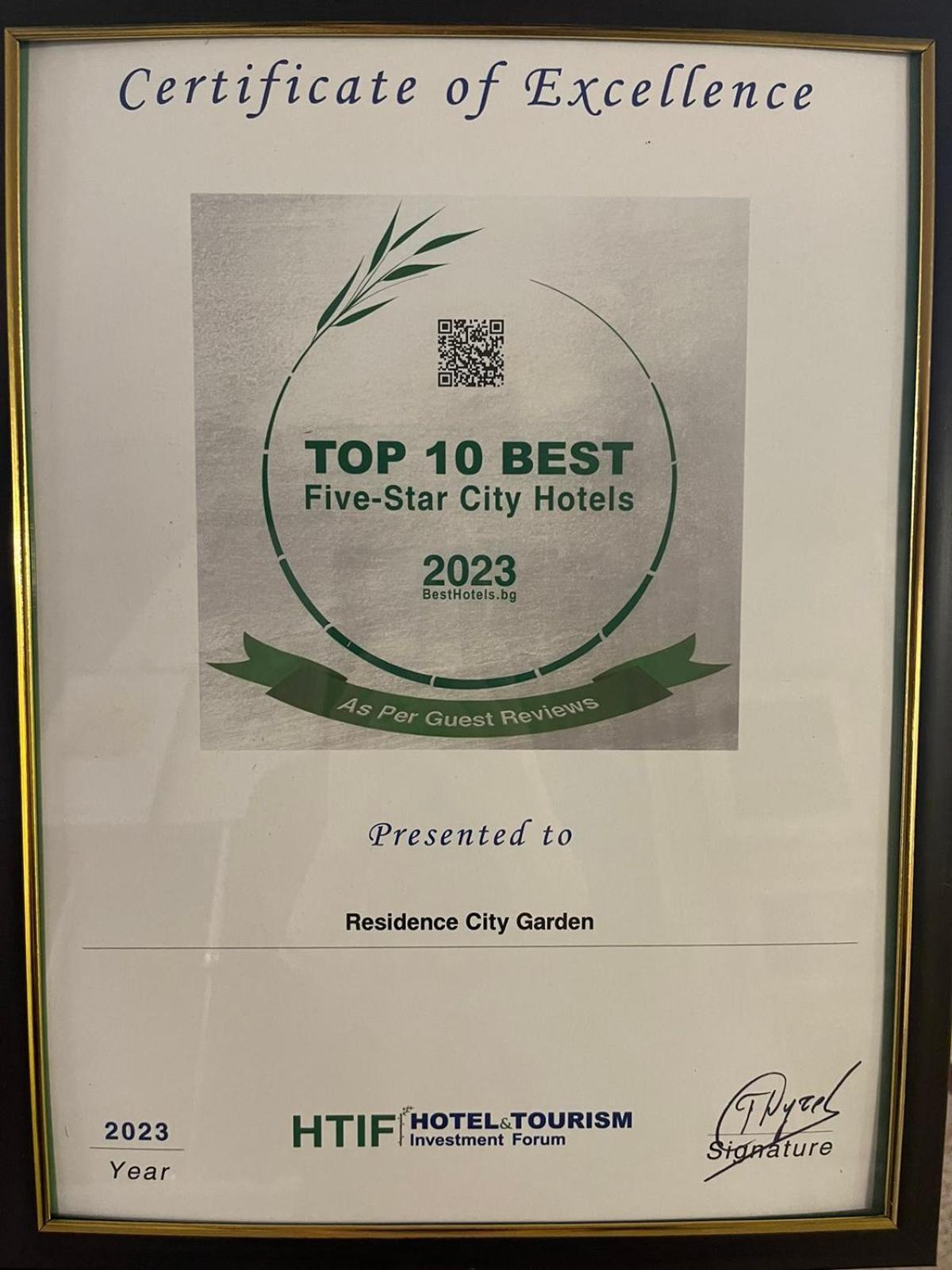 Residence City Garden - Certificate Of Excellence Top 10 Best Five-Stars City Hotels For 2024 Awarded By Htif Plovdiv Luaran gambar