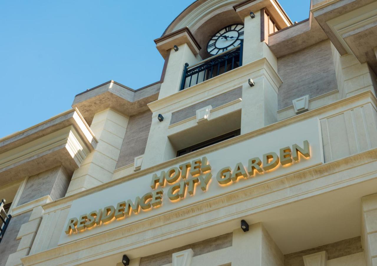 Residence City Garden - Certificate Of Excellence Top 10 Best Five-Stars City Hotels For 2024 Awarded By Htif Plovdiv Luaran gambar