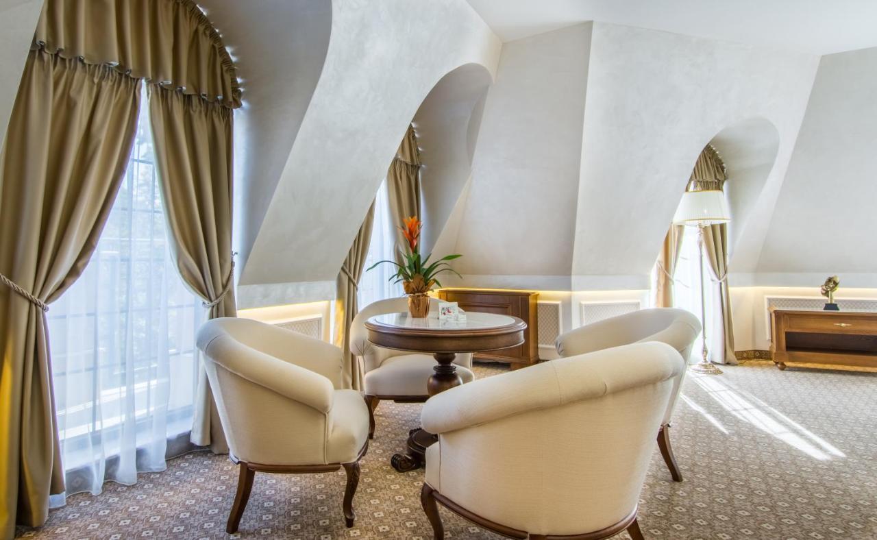 Residence City Garden - Certificate Of Excellence Top 10 Best Five-Stars City Hotels For 2024 Awarded By Htif Plovdiv Luaran gambar