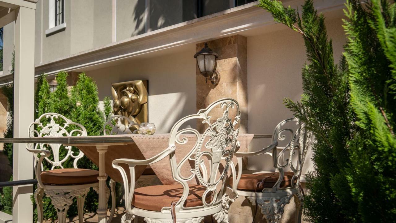 Residence City Garden - Certificate Of Excellence Top 10 Best Five-Stars City Hotels For 2024 Awarded By Htif Plovdiv Luaran gambar